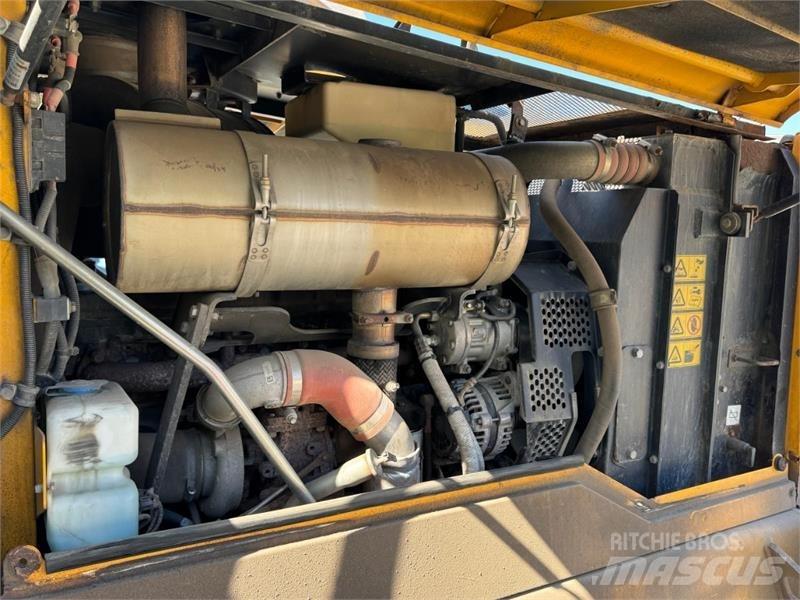 JCB 416k Фронтальные погрузчики