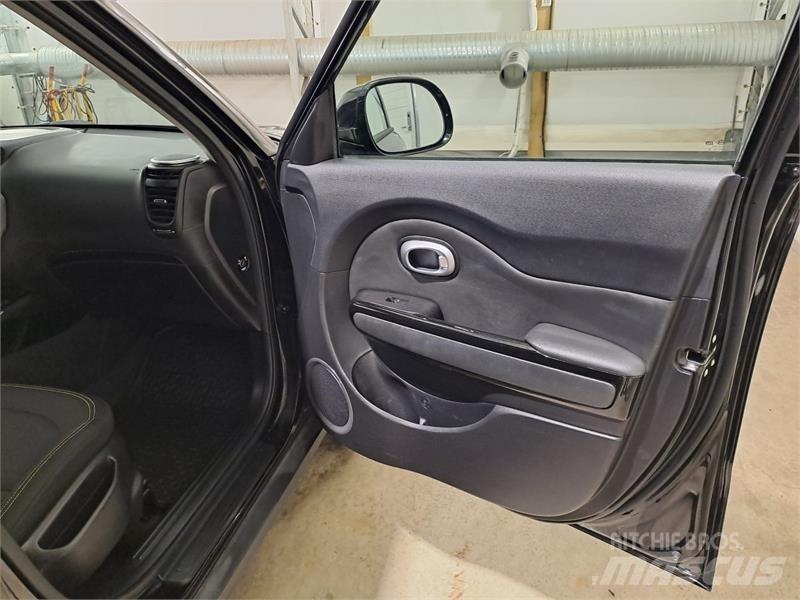 Kia Soul Легковые автомобили