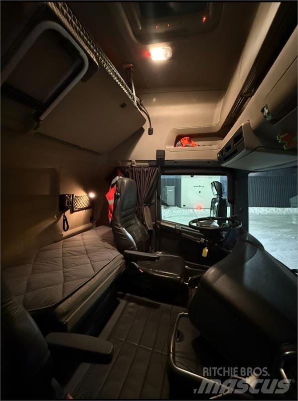 Scania R560 Седельные тягачи