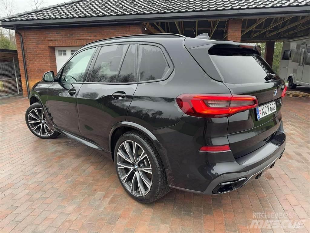 BMW  Легковые автомобили