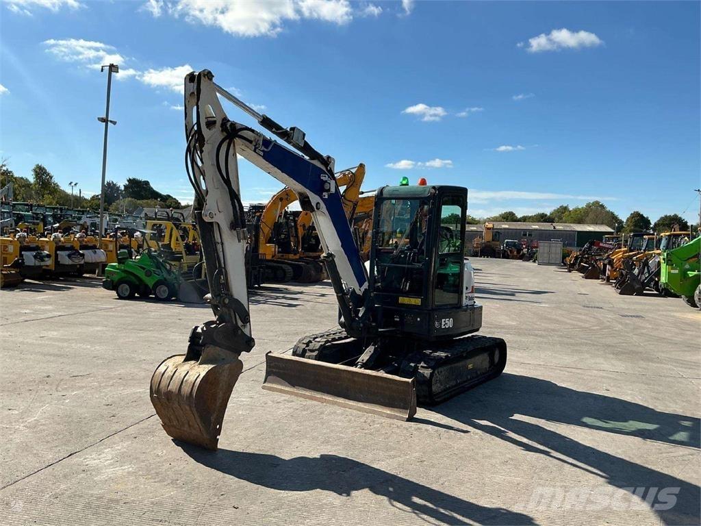 Bobcat E50 Гусеничные экскаваторы
