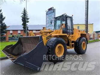 CASE 821C Фронтальные погрузчики