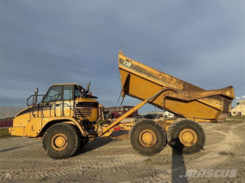 CAT 730 Шарнирно-сочленённые самосвалы