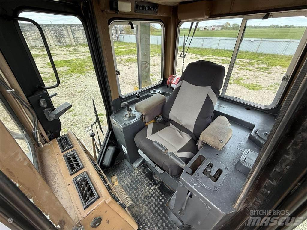 CAT D4H LGP Гусеничные бульдозеры