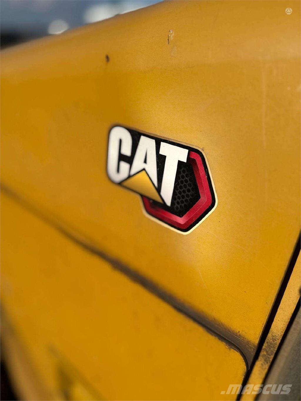 CAT D5 K Гусеничные бульдозеры
