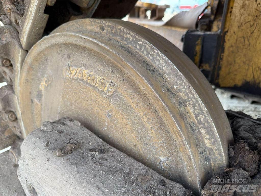 CAT D5N LGP Гусеничные бульдозеры