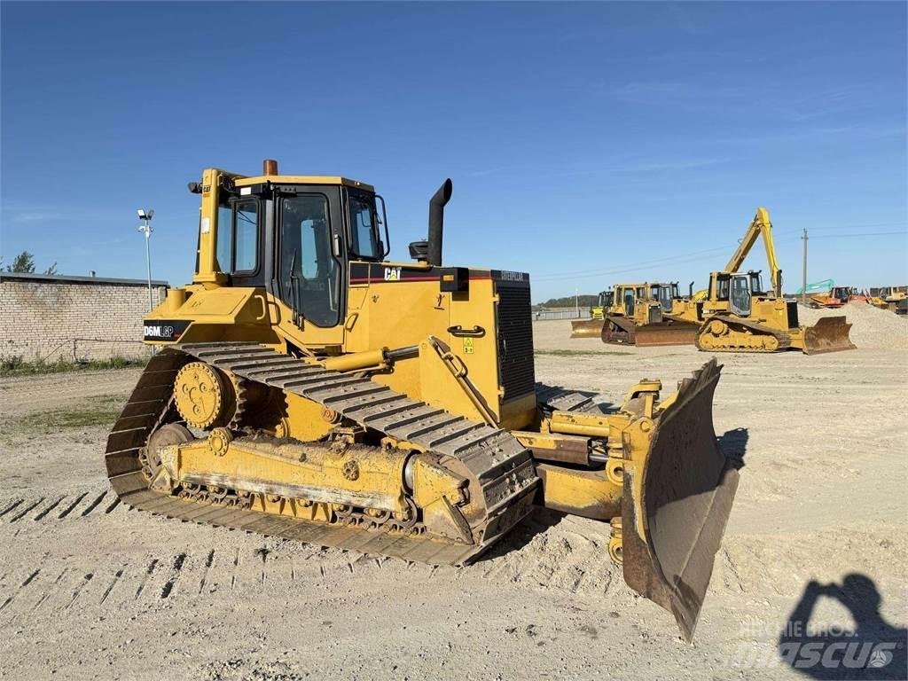 CAT D6M LGP Гусеничные бульдозеры