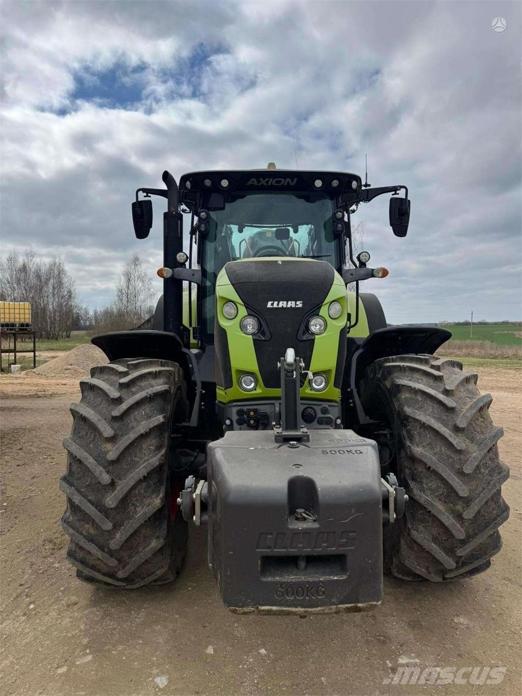 CLAAS Axion 870 Трактора