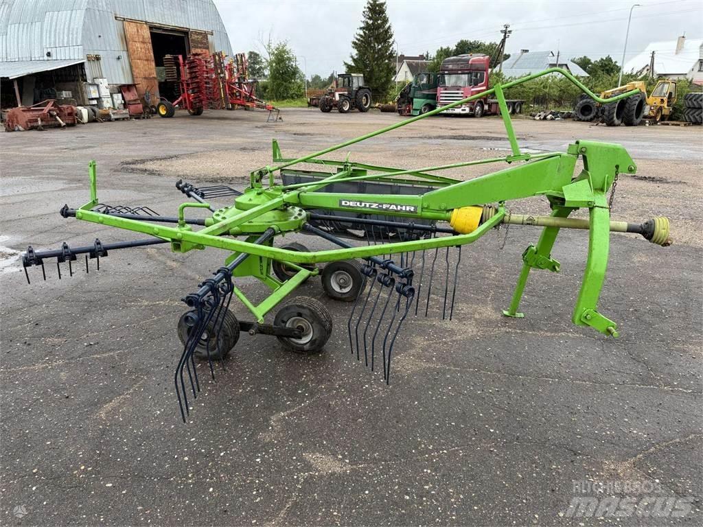 Deutz-Fahr 300 Кормораздатчики