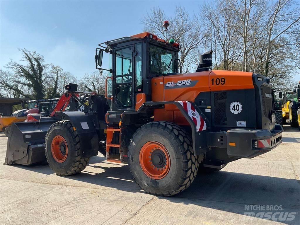 Doosan DL280 Фронтальные погрузчики