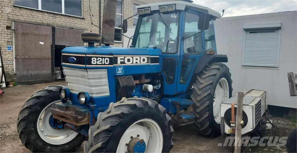Ford 8210 Трактора