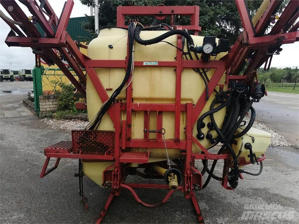 Hardi Mega Прицепные опрыскиватели