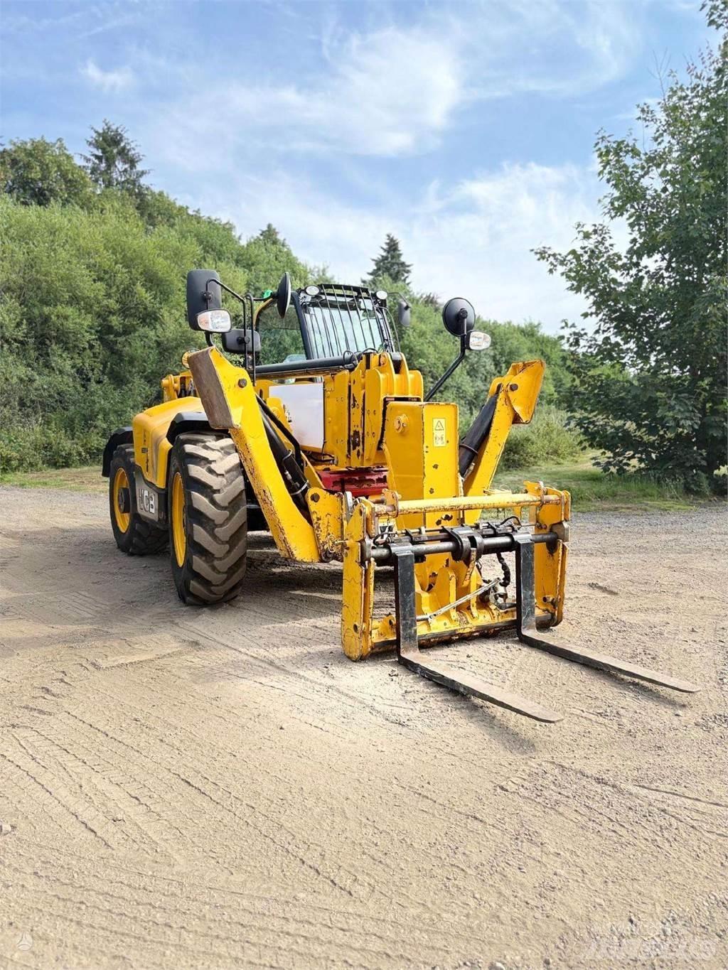 JCB 540-170 Телескопические погрузчики