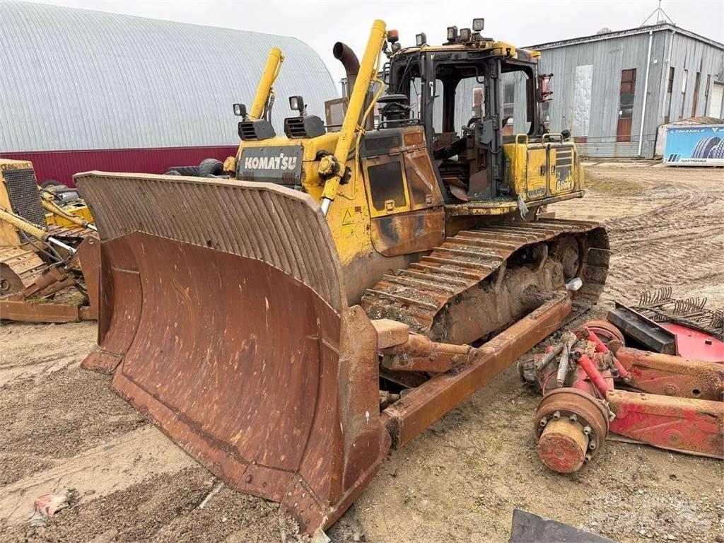 Komatsu D65WX-18 Гусеничные бульдозеры