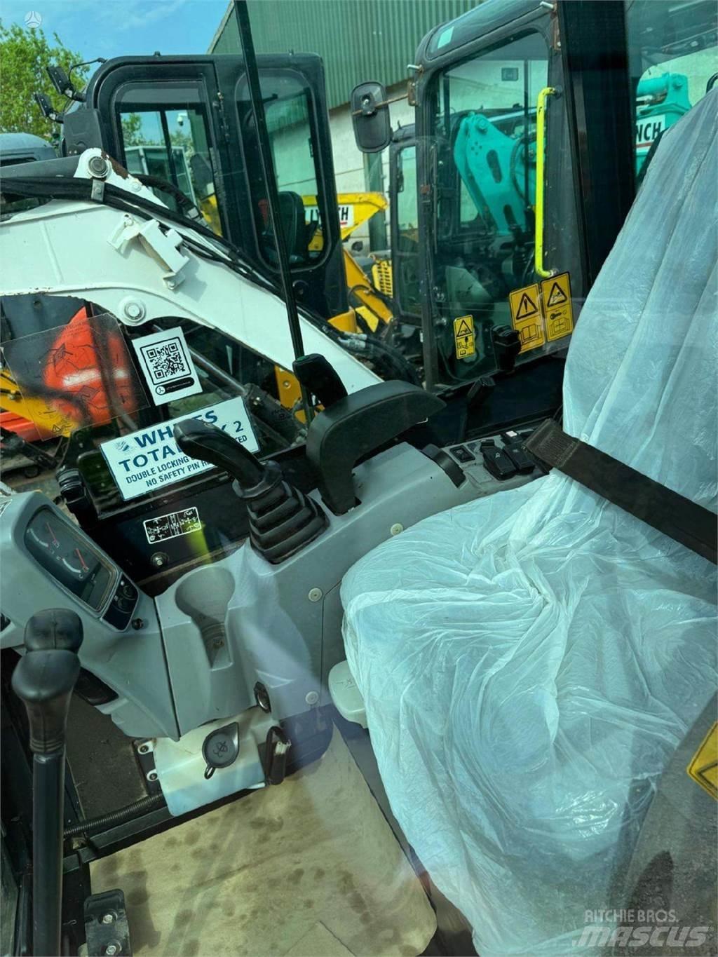 Kubota U27-4 Мини-экскаваторы