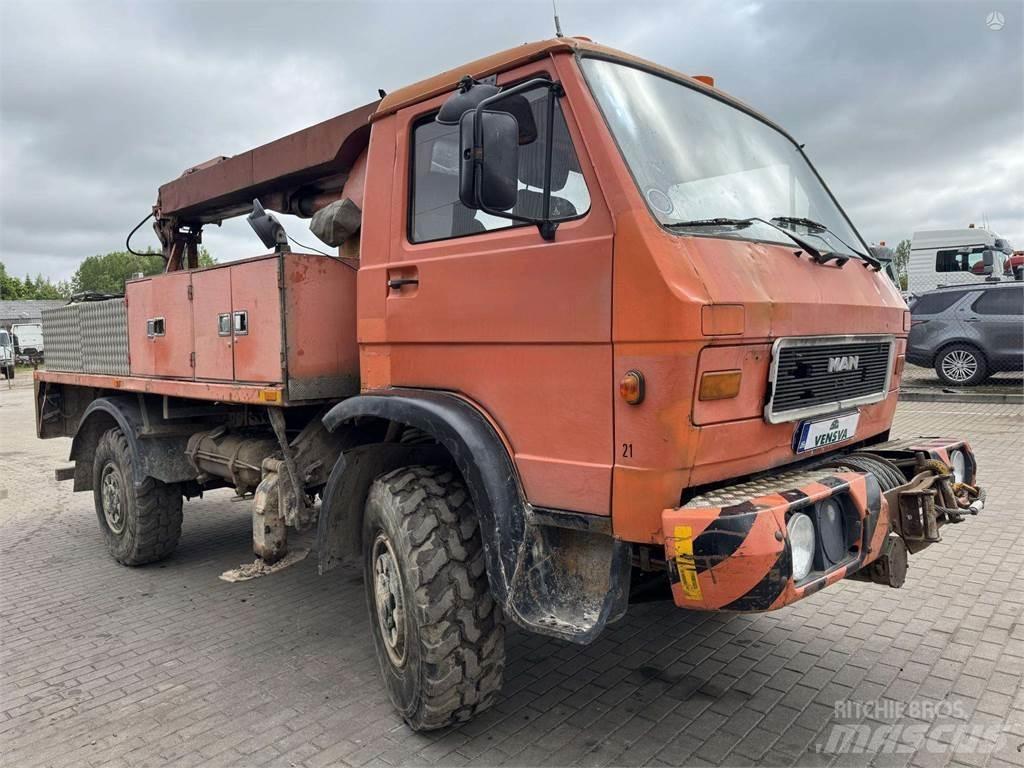 MAN 9.150 4x4 14m. Специальные грузовики