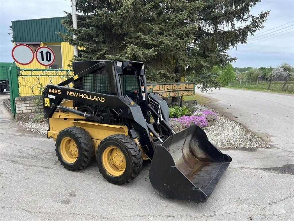 New Holland LX485 Малые погрузчики
