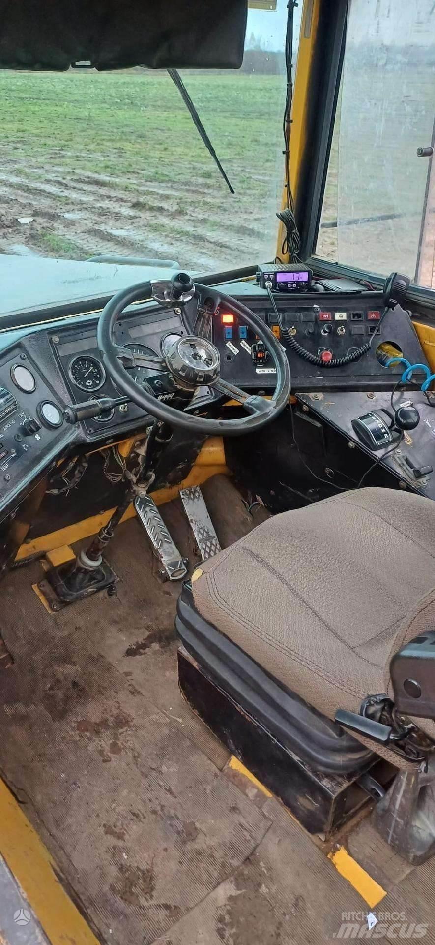 Volvo A25C Шарнирно-сочленённые самосвалы