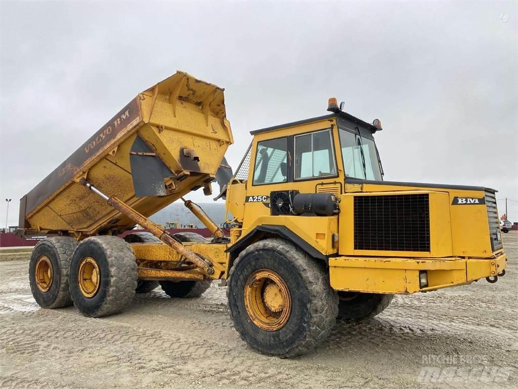 Volvo A25C , Nr.2 Шарнирно-сочленённые самосвалы