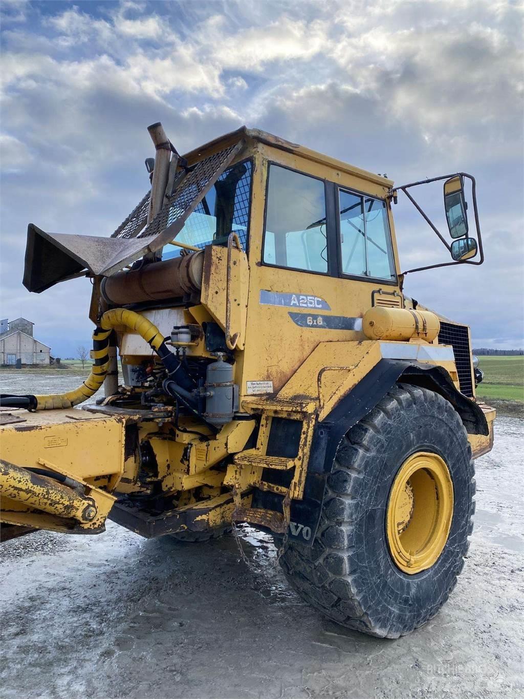 Volvo A25C , Nr.4 Шарнирно-сочленённые самосвалы