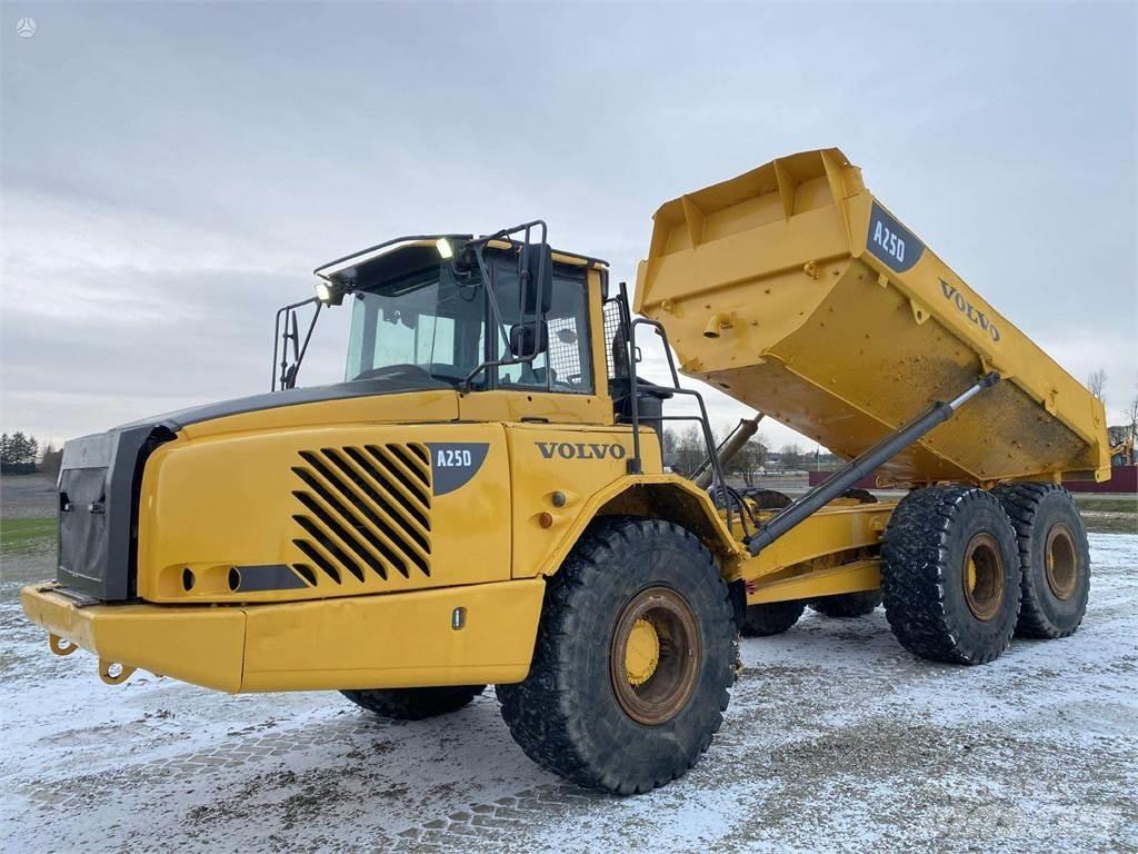 Volvo A25D Шарнирно-сочленённые самосвалы