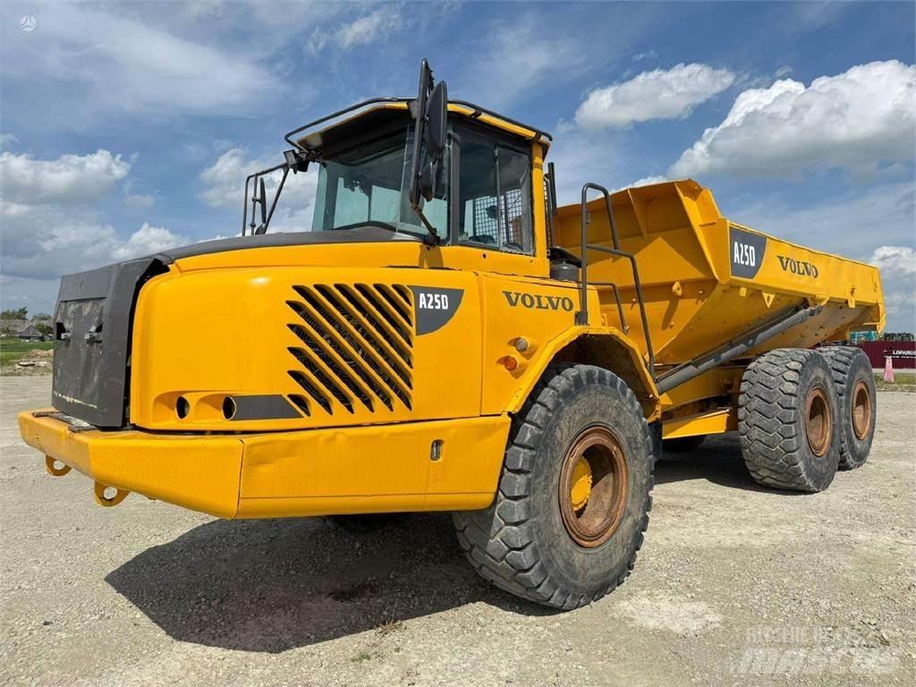Volvo A25D Шарнирно-сочленённые самосвалы