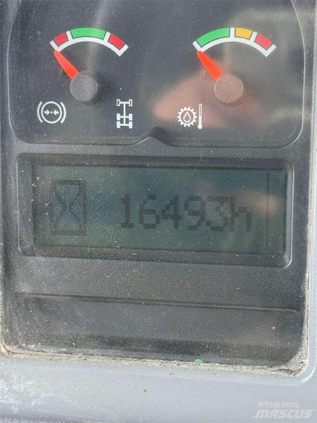 Volvo A25D Шарнирно-сочленённые самосвалы