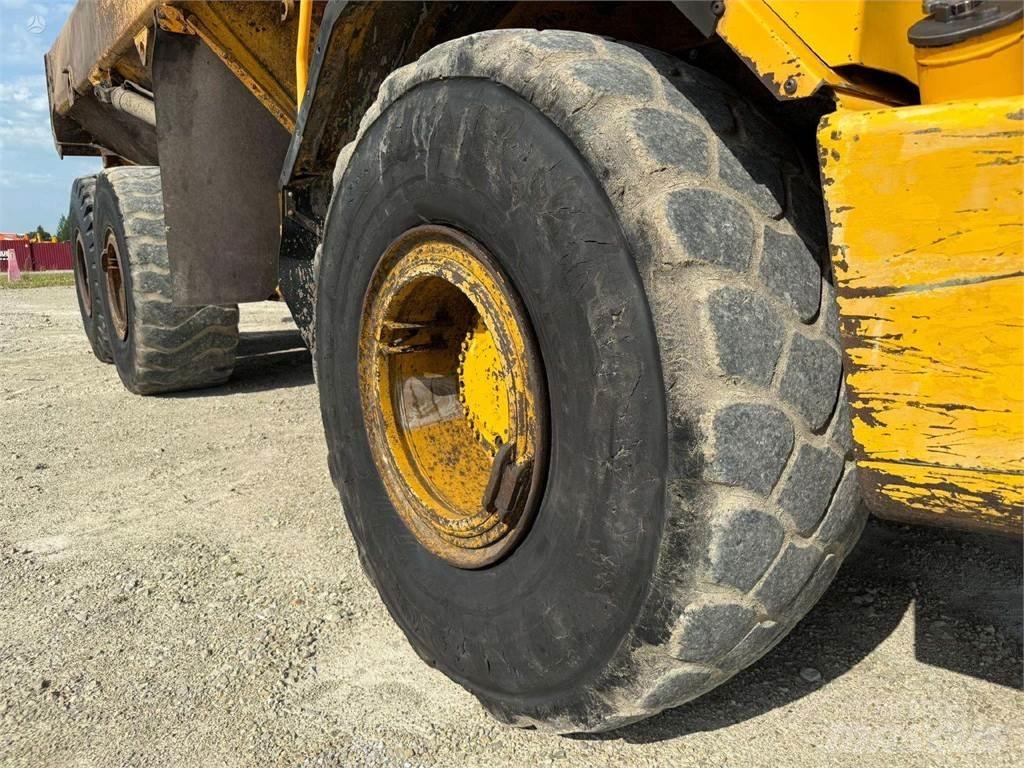 Volvo A25D Шарнирно-сочленённые самосвалы