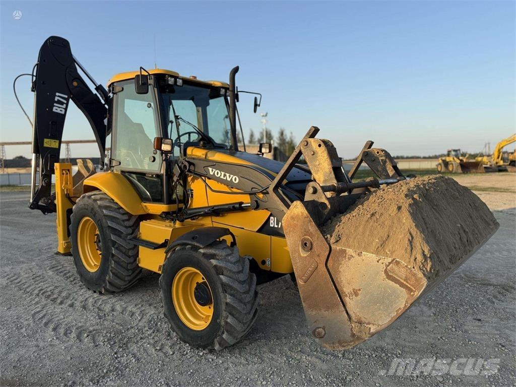 Volvo BL 71 Экскаваторы-погрузчики