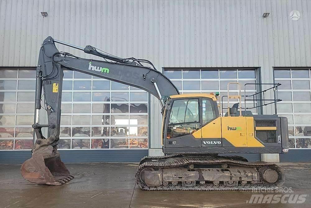 Volvo EC220E Гусеничные экскаваторы