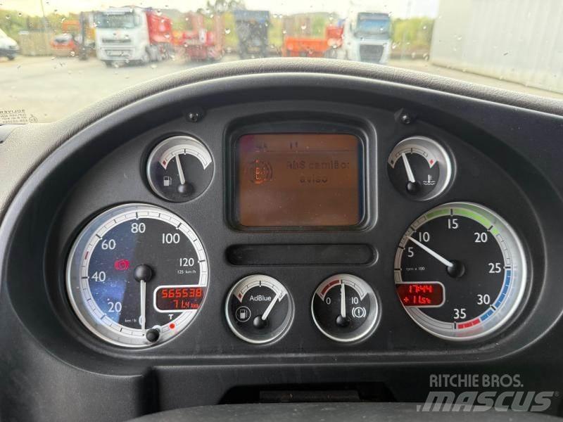 DAF LF 220 Тентованные грузовики
