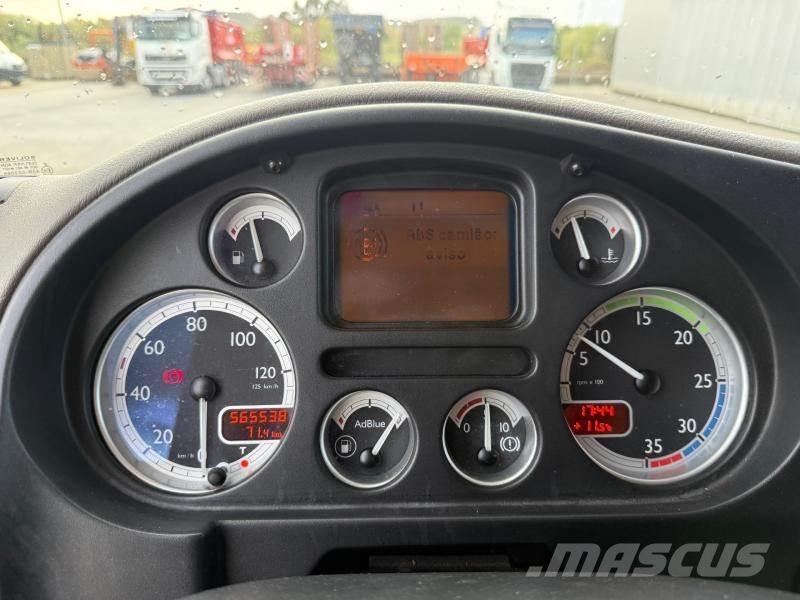 DAF LF45 220 Тентованные грузовики