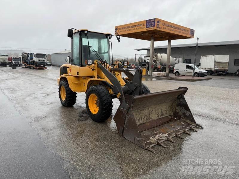 Volvo L 30 Малые погрузчики