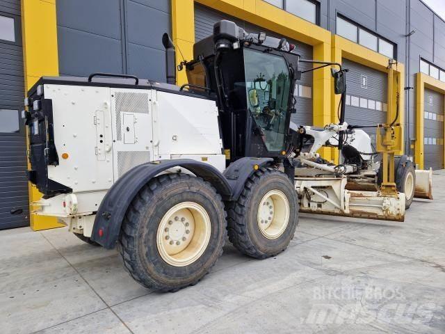 CAT 120AWD Грейдеры