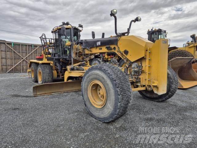 CAT 16M Грейдеры