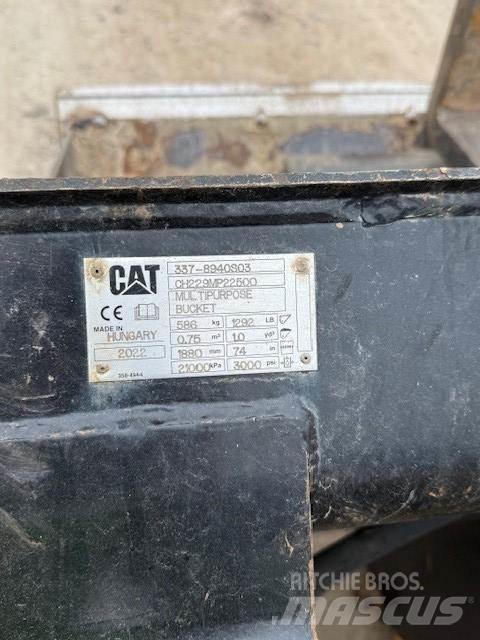 CAT 906 Фронтальные погрузчики