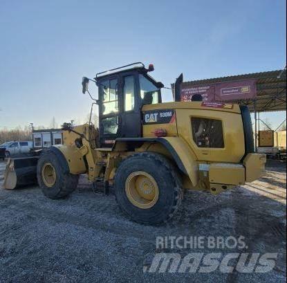 CAT 930M Фронтальные погрузчики