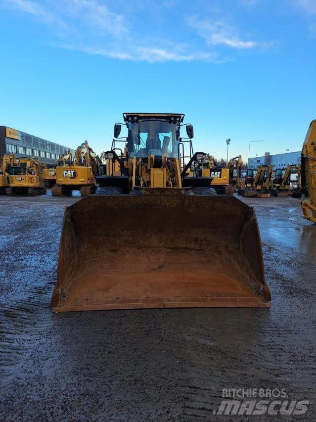 CAT 950M Фронтальные погрузчики