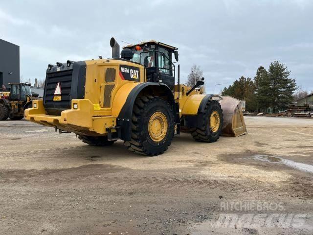CAT 982M Фронтальные погрузчики