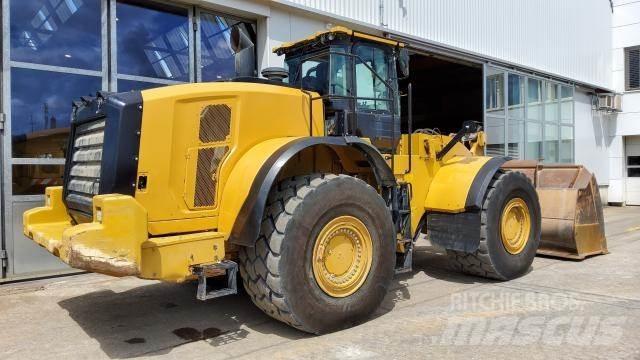 CAT 982M Фронтальные погрузчики