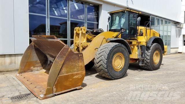 CAT 982M Фронтальные погрузчики