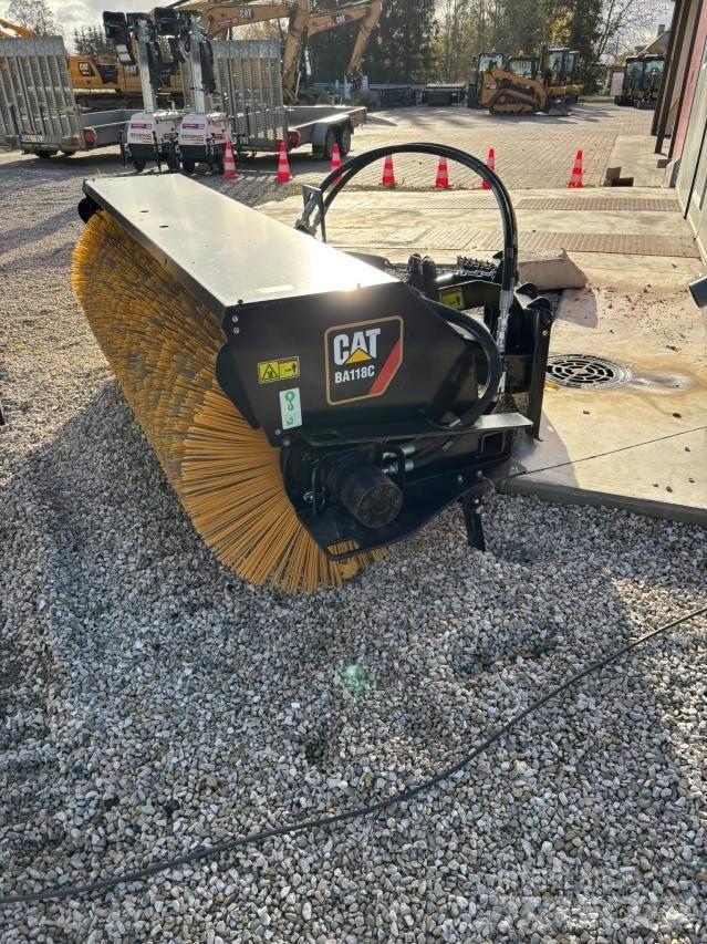 CAT Broom BA118C Мини-погрузчики