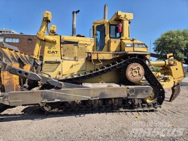 CAT D10N Гусеничные бульдозеры