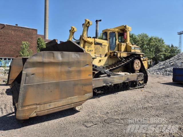 CAT D10N Гусеничные бульдозеры