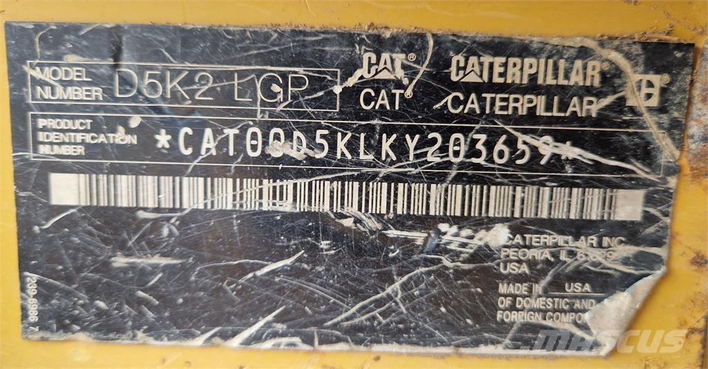 CAT D5K2 Гусеничные бульдозеры