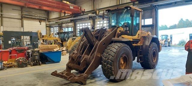 Volvo L120F Фронтальные погрузчики