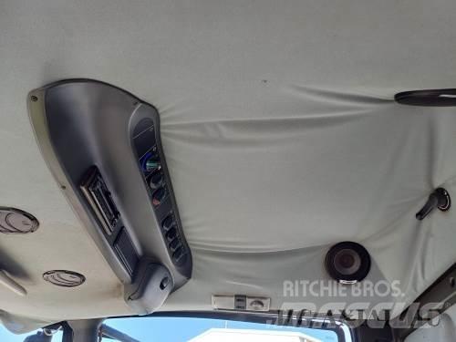 CLAAS Medion 330 Зерноуборочные комбайны