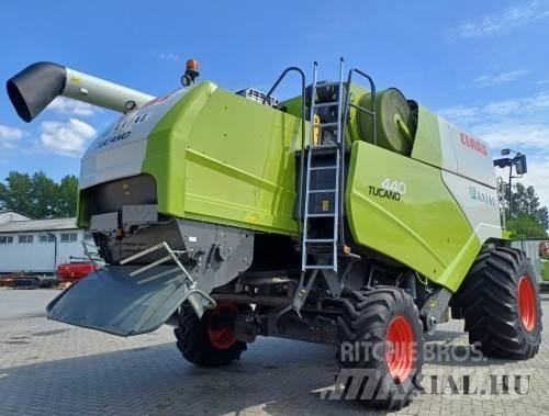 CLAAS Tucano 440 Зерноуборочные комбайны