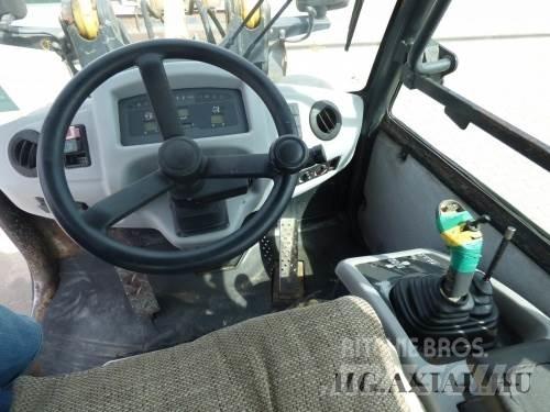 Komatsu 65 Фронтальные погрузчики