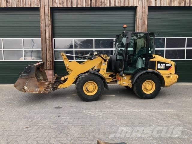 CAT 906 H 2 Фронтальные погрузчики